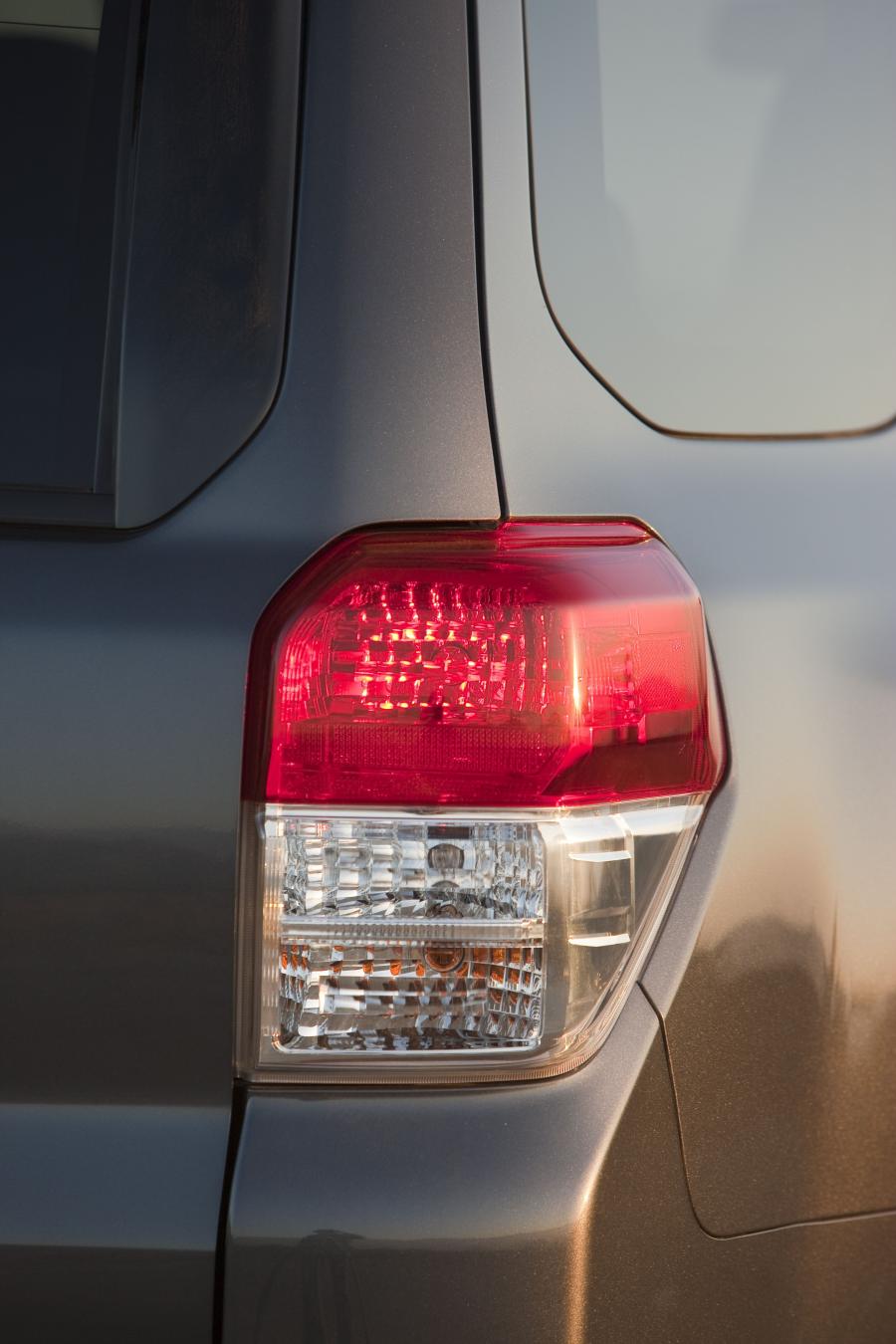  Toyota 4Runner Limited 2010 года  (фото 24 из 48)